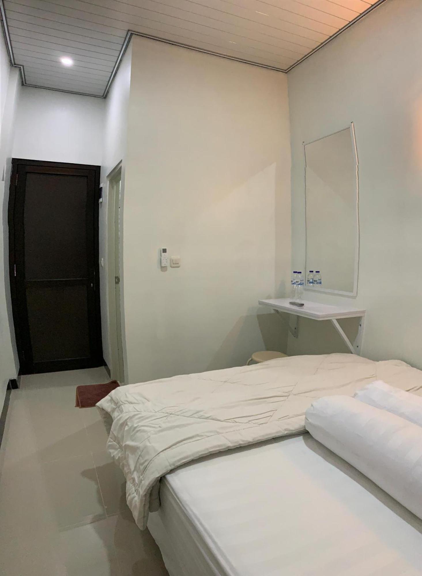 Kusuma Raya Guest House Srondolwetan Eksteriør bilde